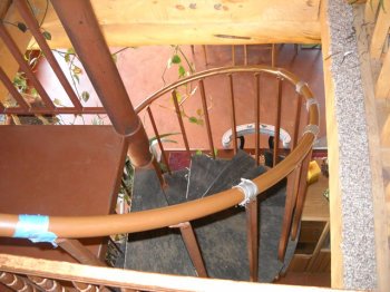 Wagon Wheel Home stairway